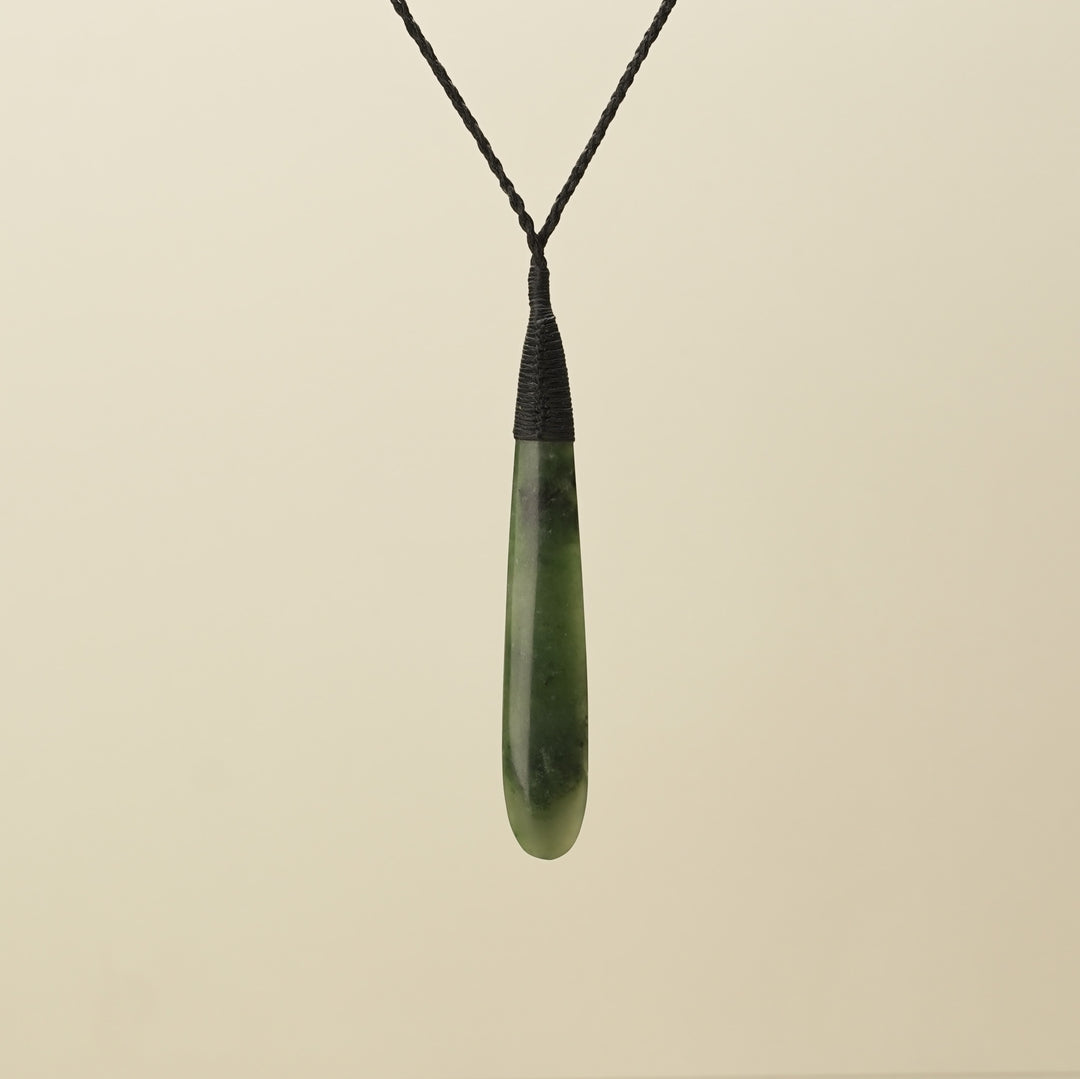 Roimata Large Pounamu Pendant