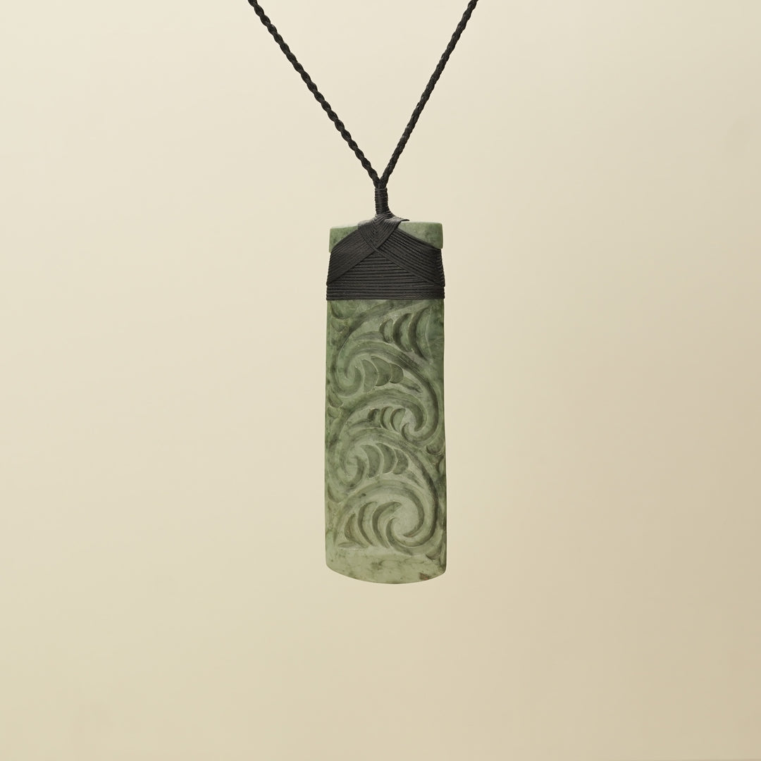 Extra Large Toki Whakarei Pounamu Pendant