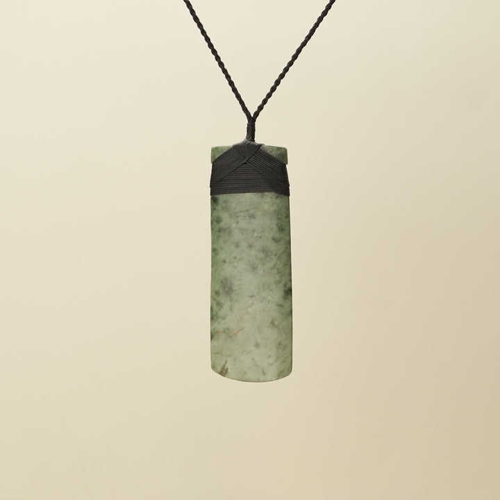 Extra Large Toki Whakarei Pounamu Pendant