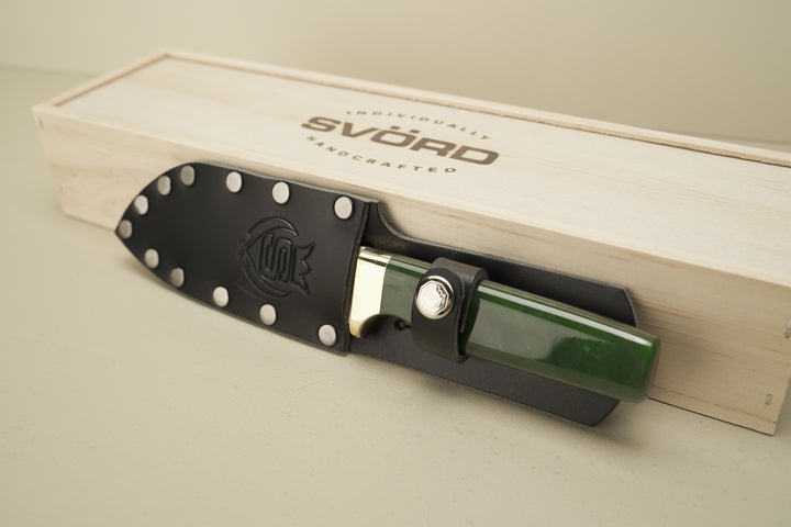 Pounamu Drop-Point Knife Carbon Steel