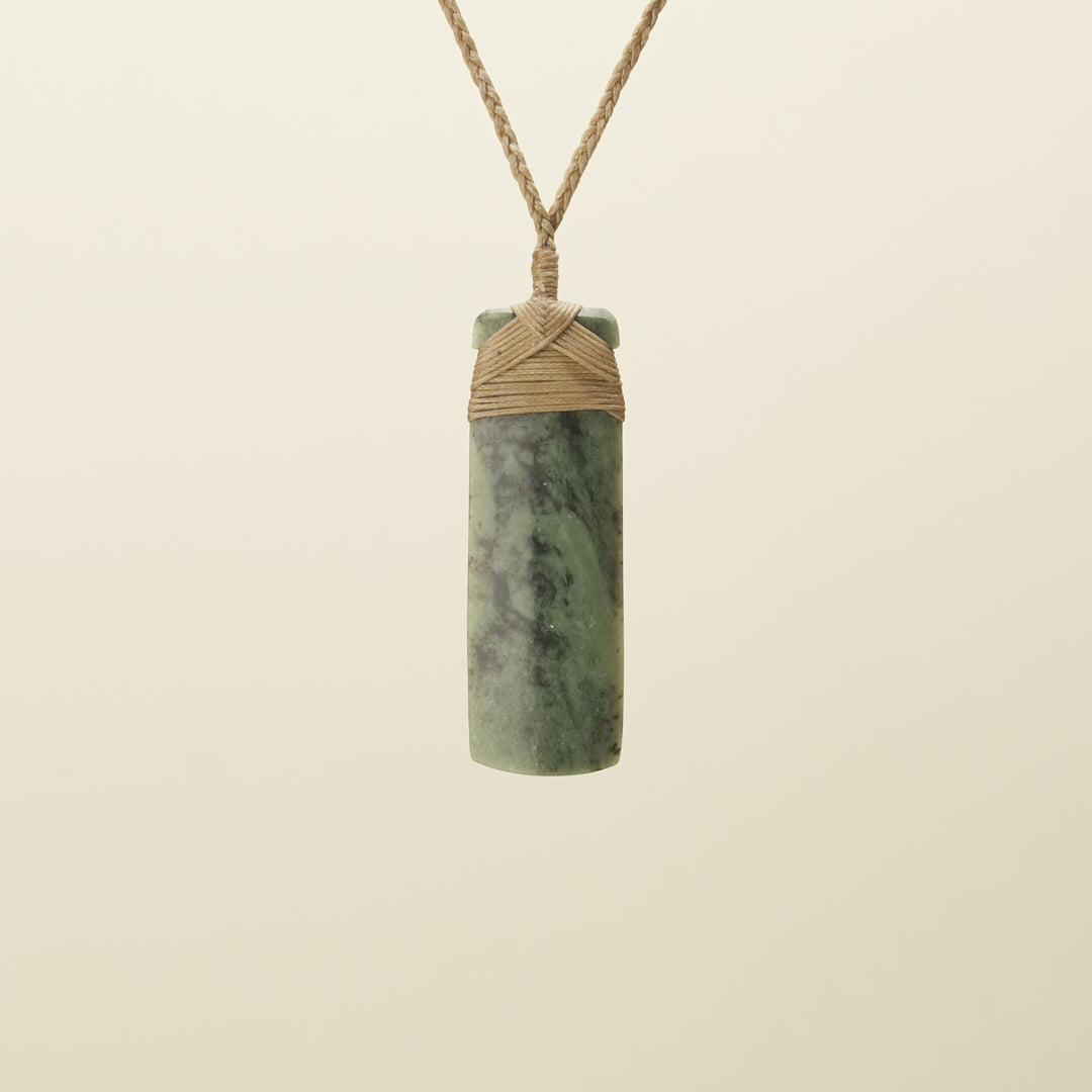 Toki Small Medium Inanga Pounamu Pendant
