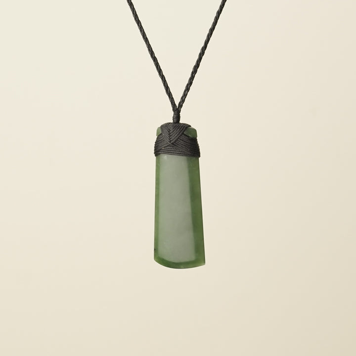 Toki Kawakawa Polished Pounamu Medium Large