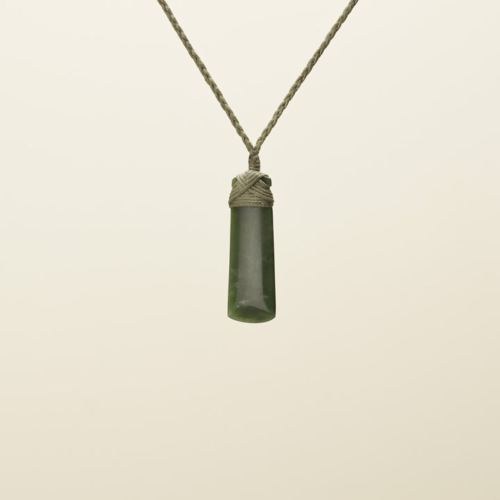 Extra Small Toki Kahurangi Pounamu Pendant