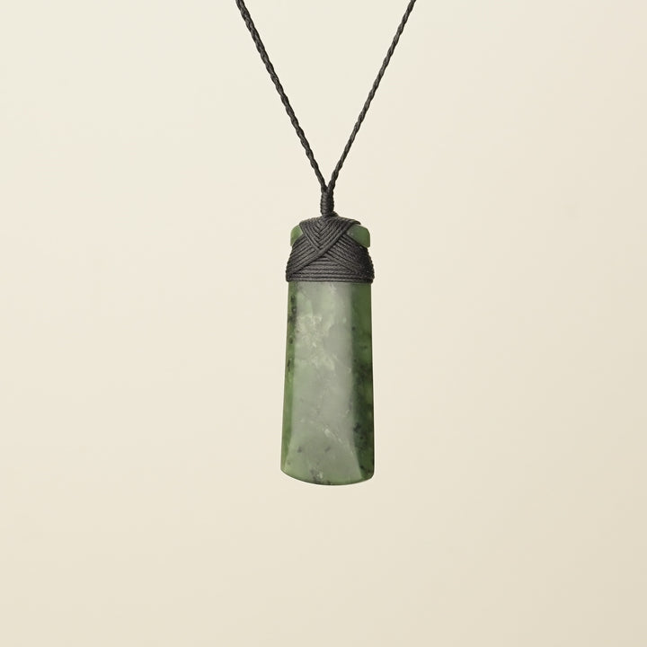 Toki Kawakawa Polished Pounamu – Medium Large, Black Binding