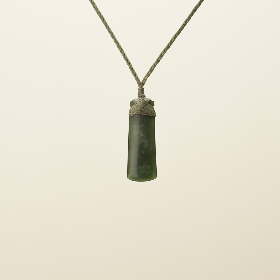 Extra Small Toki Kahurangi Pounamu Pendant
