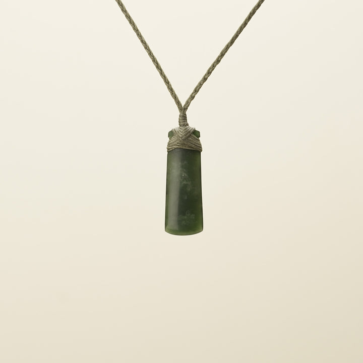 Extra Small Toki Kahurangi Pounamu Pendant