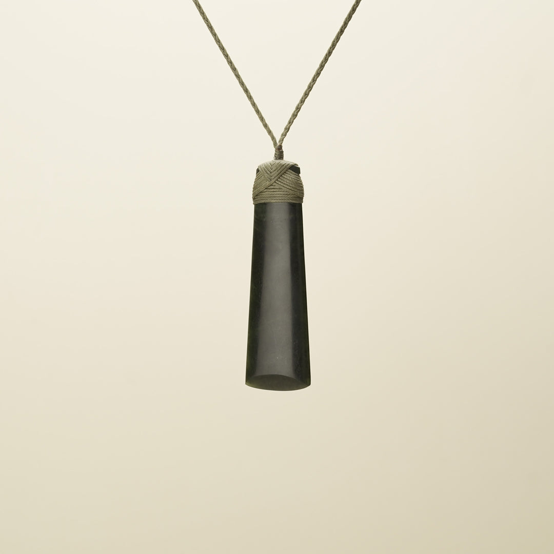 Toki Kawakawa Polished Pounamu Large Khaki Binding