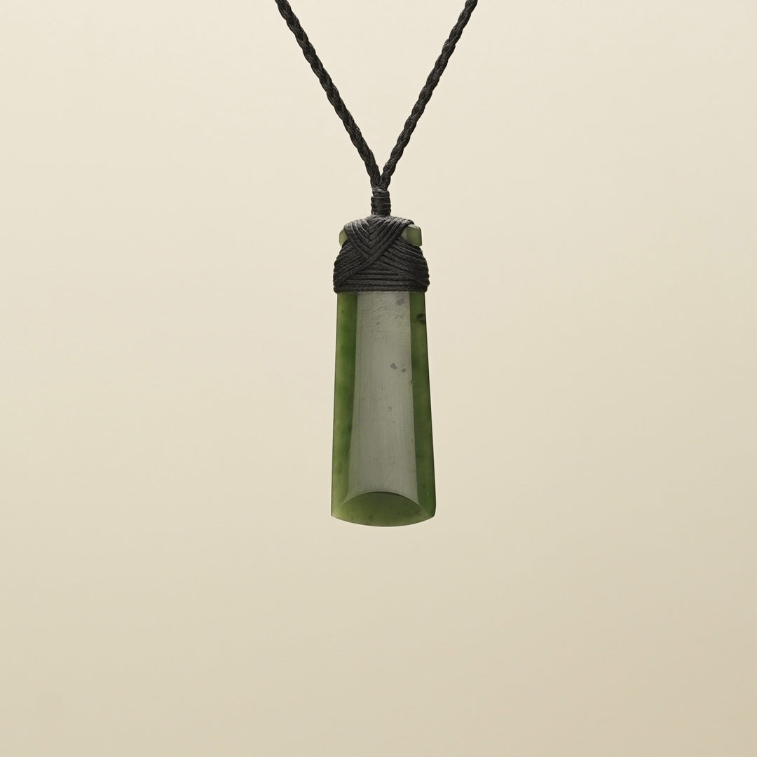Small Kahurangi Toki Pounamu Pendant