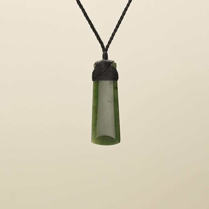 Small Kahurangi Toki Pounamu Pendant