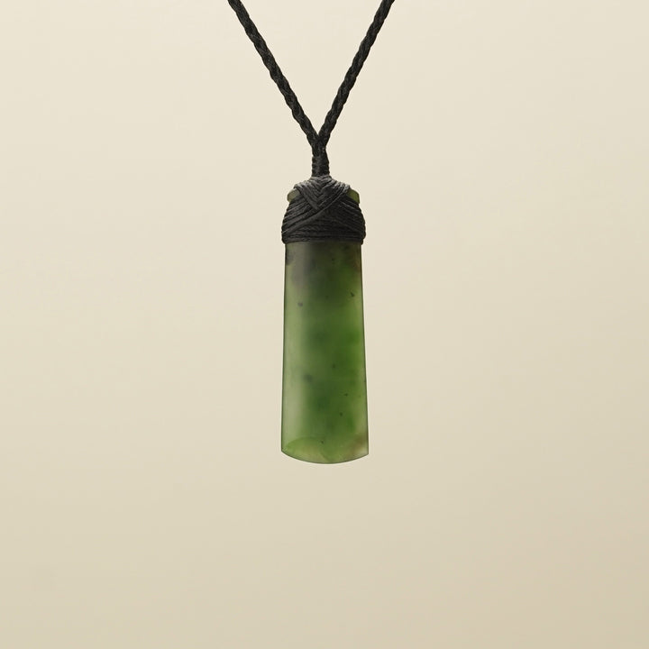 Small Kahurangi Toki Pounamu Pendant