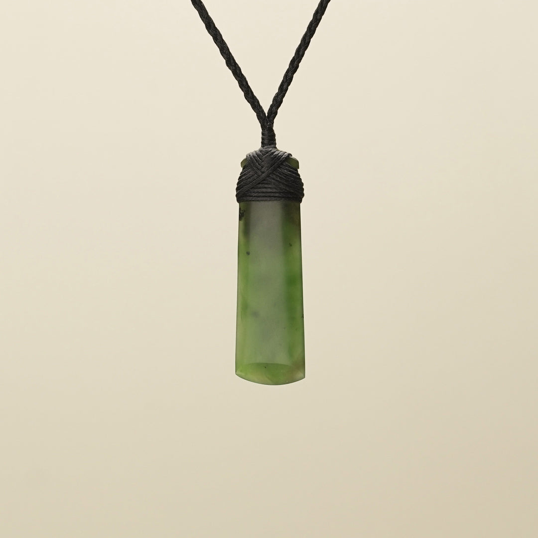Small Kahurangi Toki Pounamu Pendant