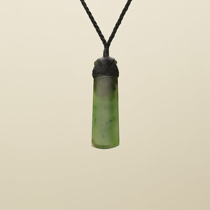 Small Kahurangi Toki Pounamu Pendant