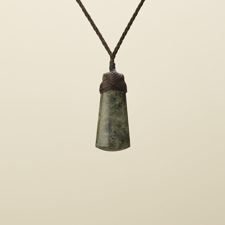 Extra Small Raukaraka Toki Pounamu Pendant