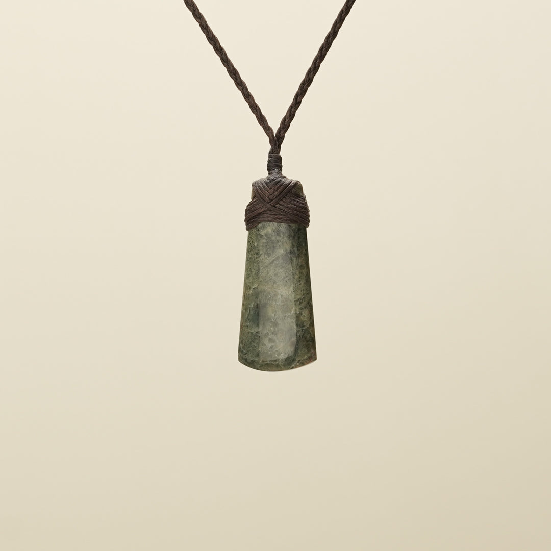 Extra Small Raukaraka Toki Pounamu Pendant