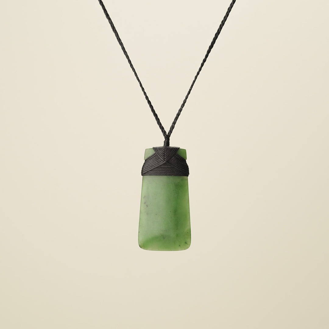 Medium Large Greenstone Toki