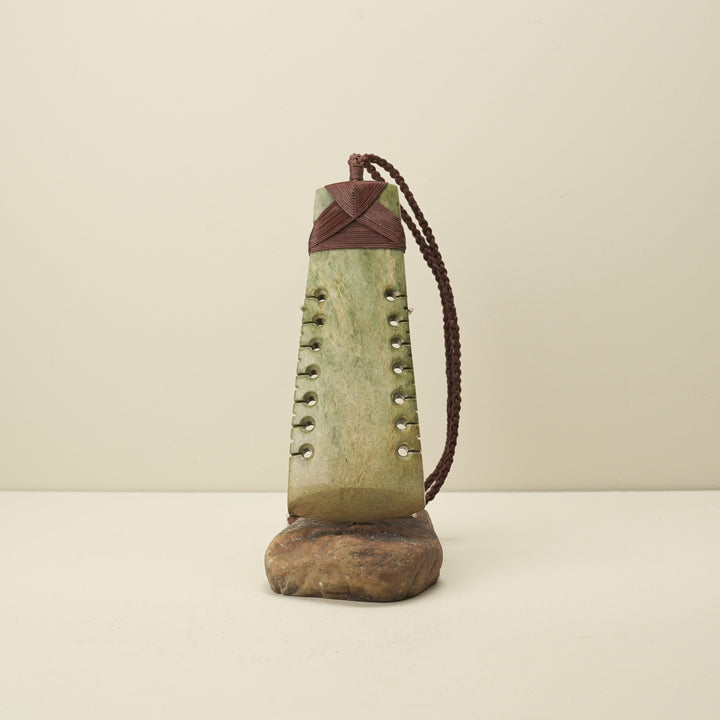 Toki Raukaraka Pounamu Sculpture