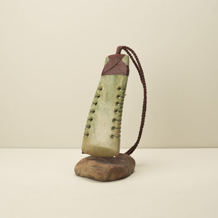 Toki Raukaraka Pounamu Sculpture