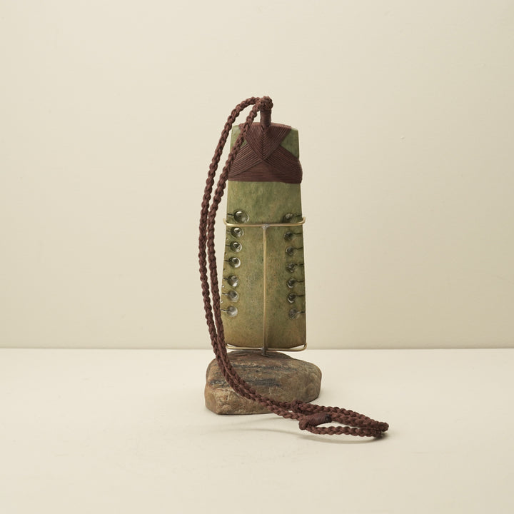 Toki Raukaraka Pounamu Sculpture