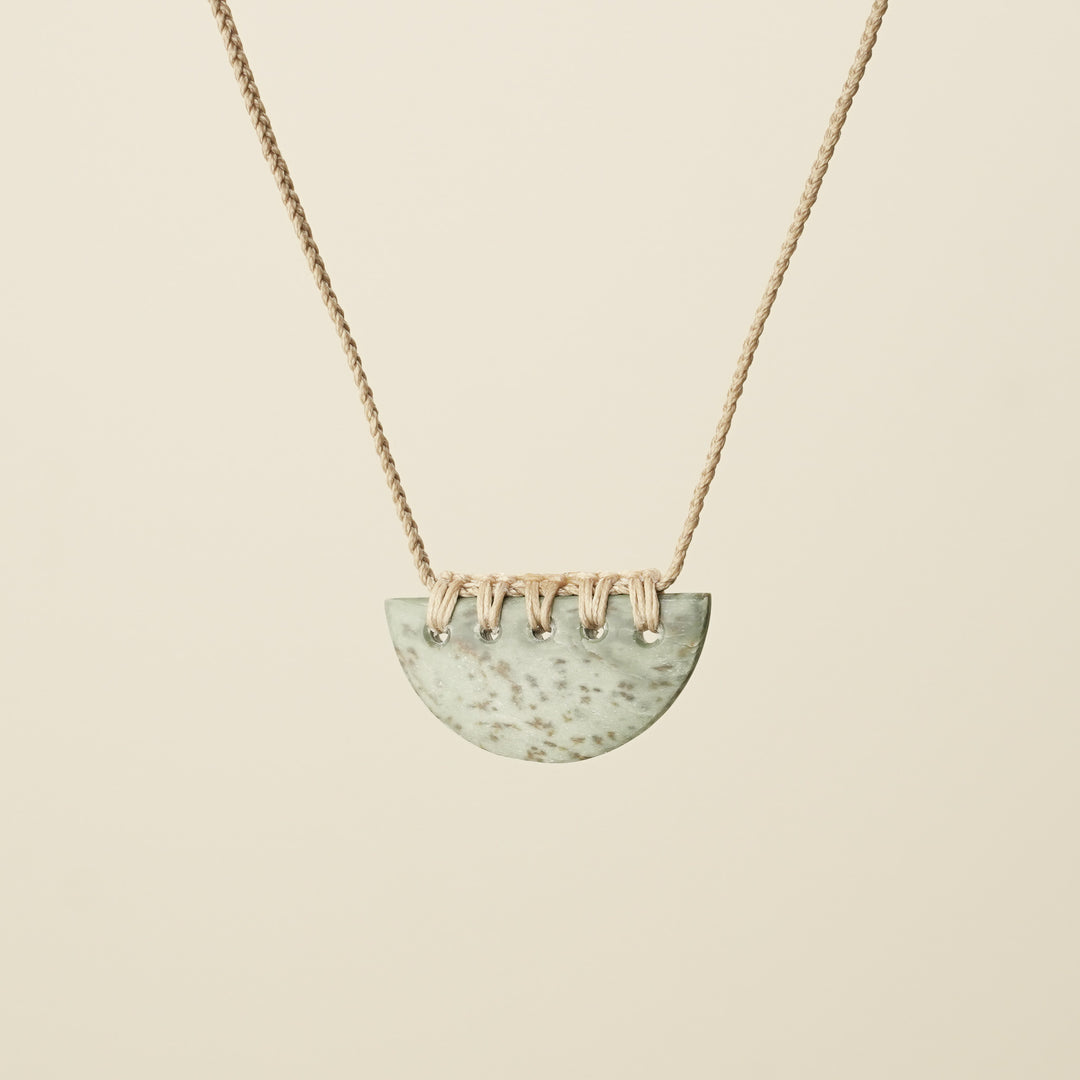 Kōuma Breastplate Kōkopu Pounamu Small Pendant