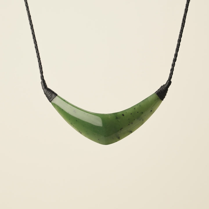 Kōuma Breastplate – Curved Greenstone Pendant
