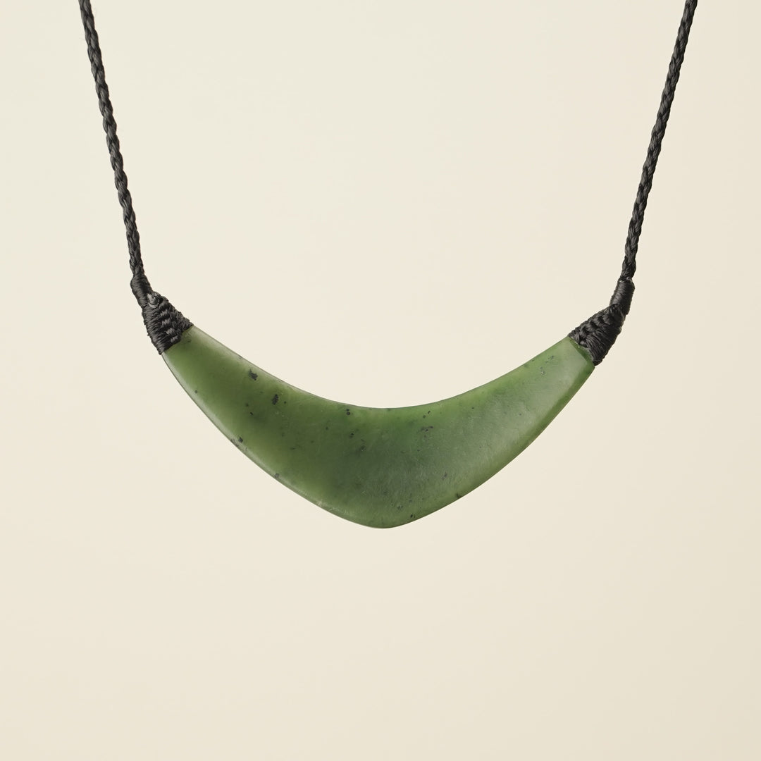 Kōuma Breastplate – Curved Greenstone Pendant