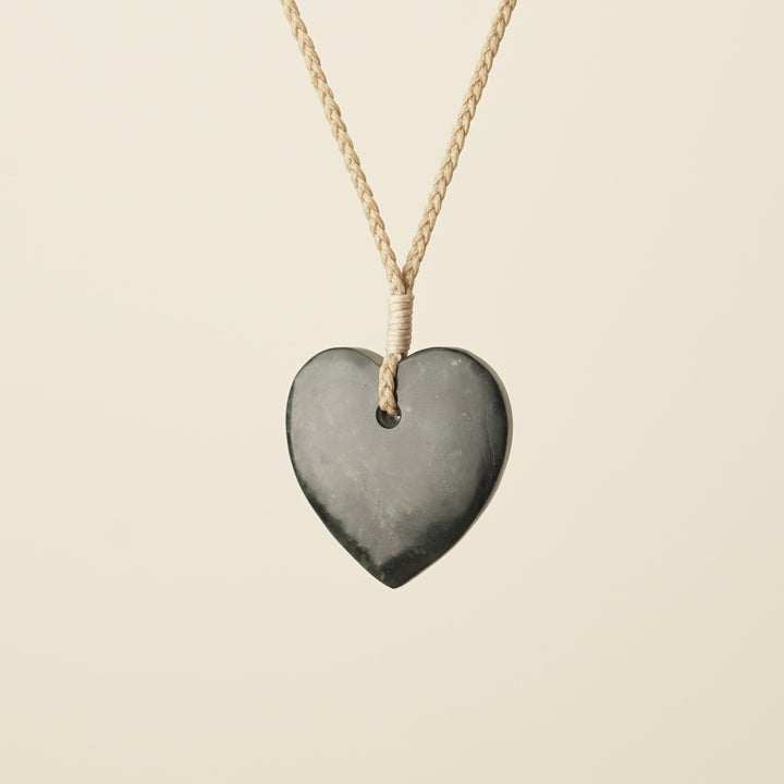 Manawa Heart Kawakawa Pounamu – Small Medium Pendant