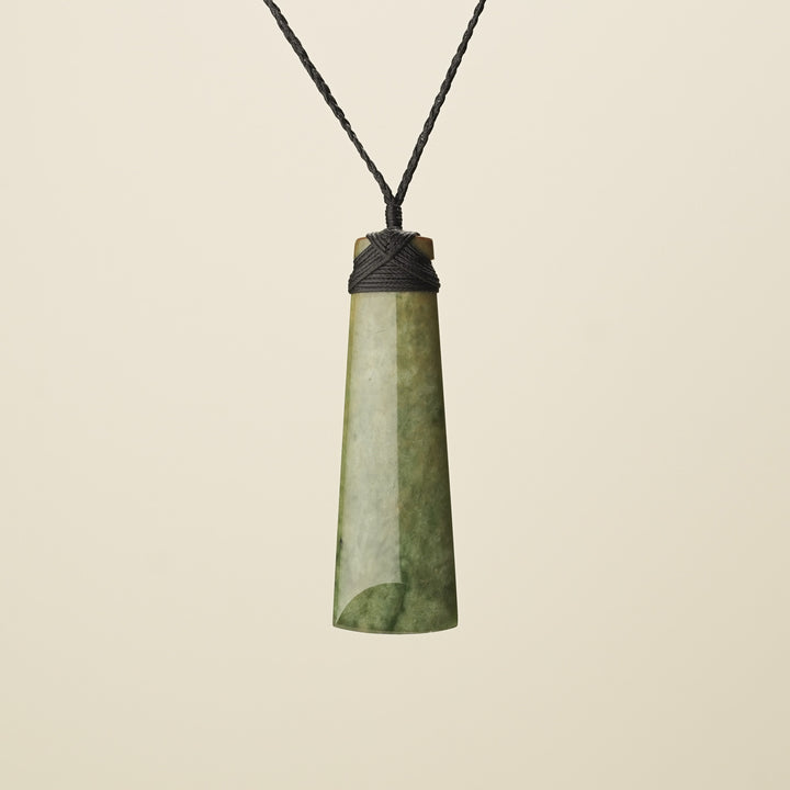 Extra Large Greenstone Toki, Matte