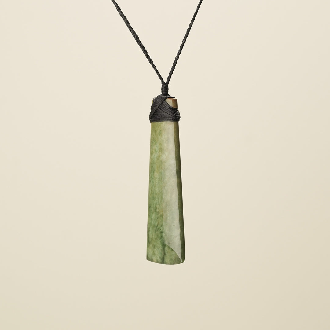 Extra Large Greenstone Toki, Matte
