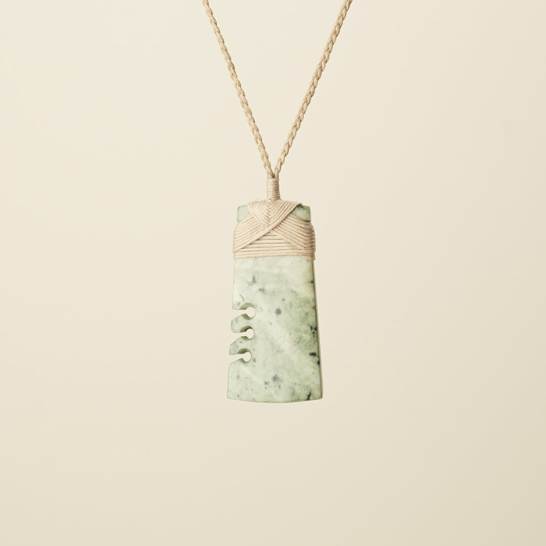 Notched Toki Inanga Medium – Pendant