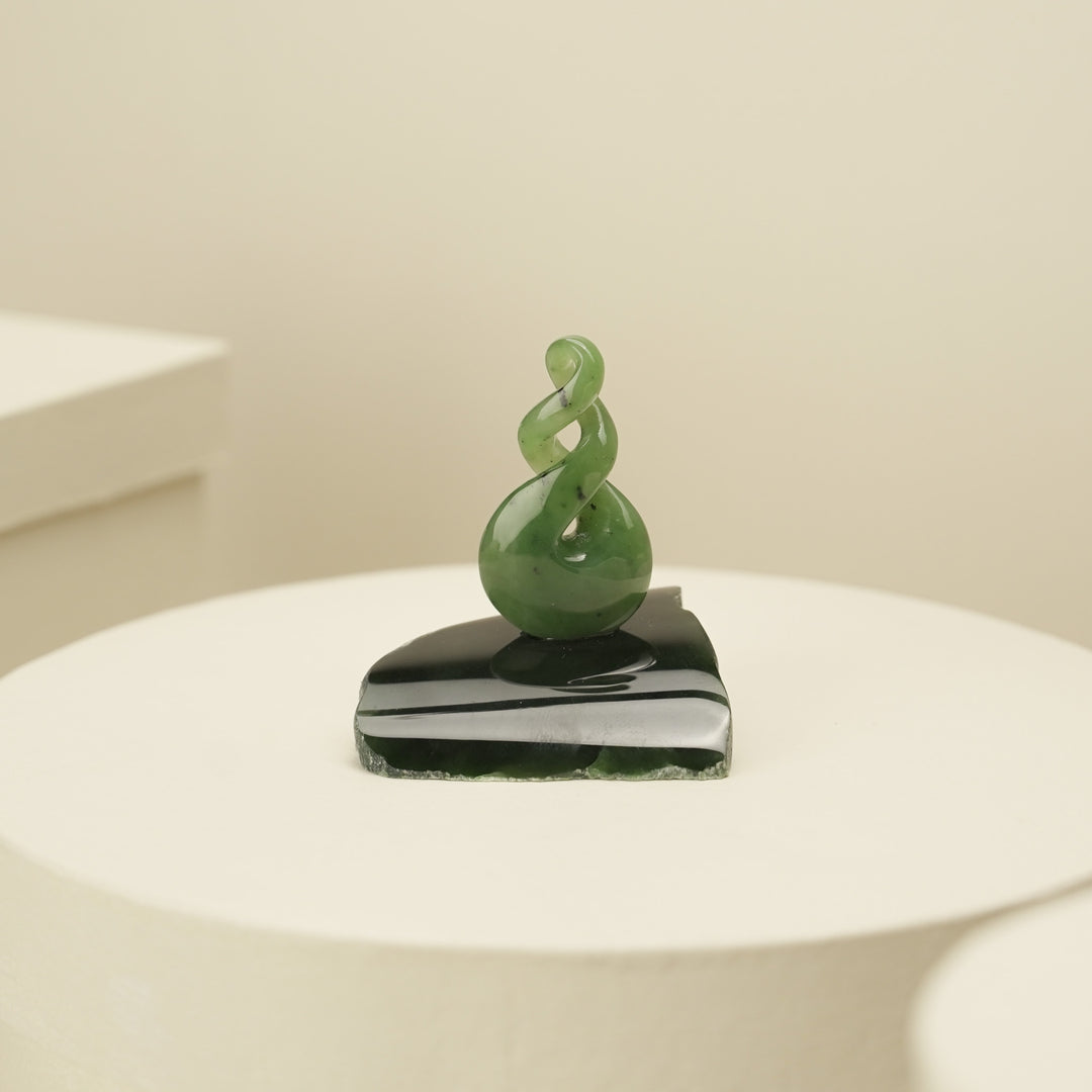 Small Greenstone Pikorua on Base