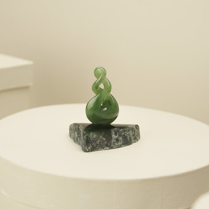 Small Greenstone Pikorua on Base