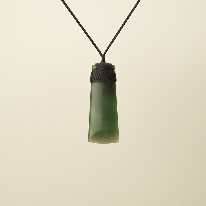 Large Kahurangi Pounamu Toki Pendant