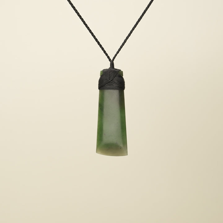 Large Kahurangi Pounamu Toki Pendant