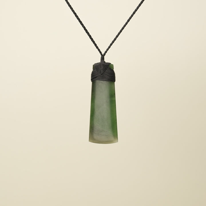 Large Kahurangi Pounamu Toki Pendant