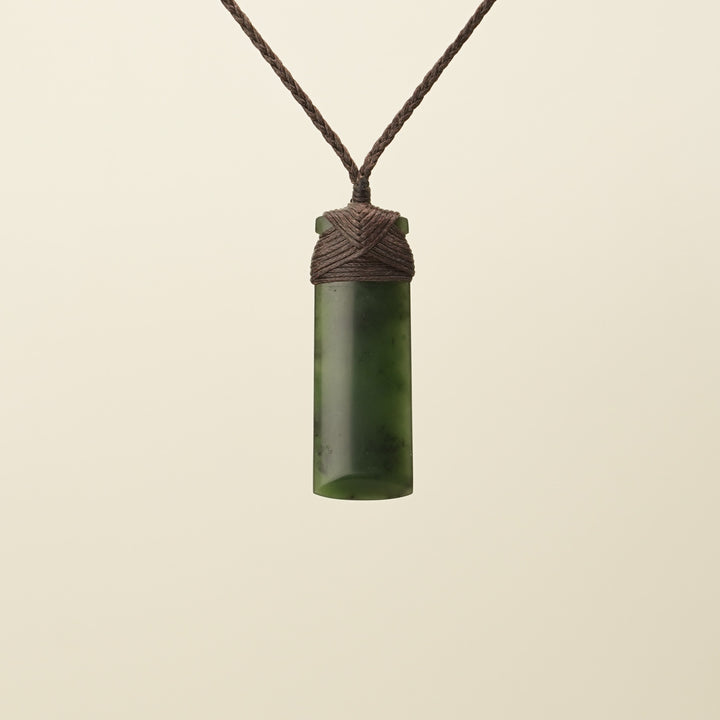 Small Kahurangi Toki Pounamu Pendant