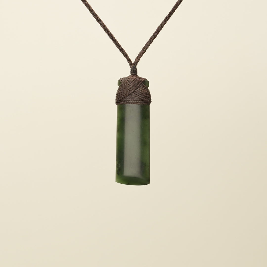 Small Kahurangi Toki Pounamu Pendant