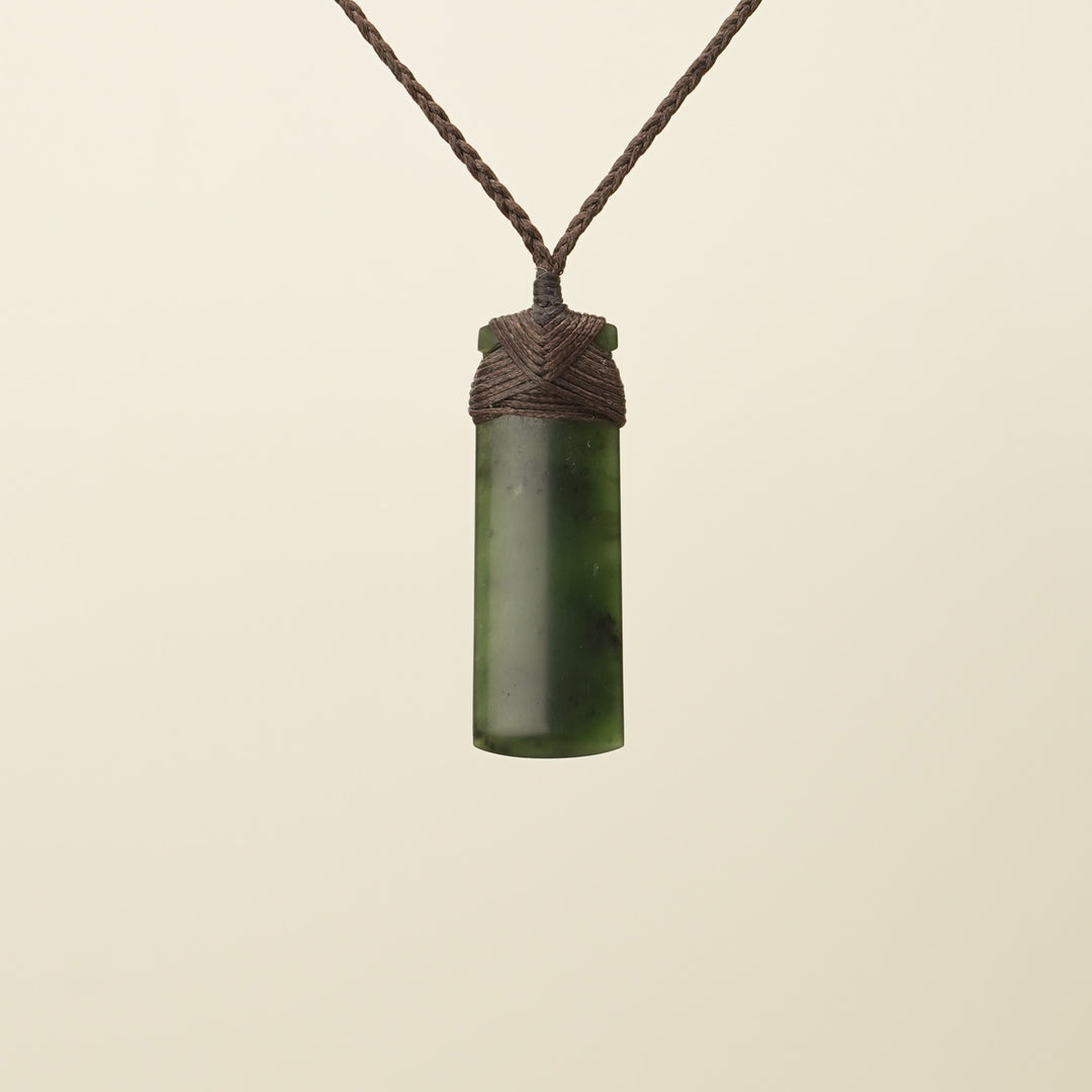 Small Kahurangi Toki Pounamu Pendant