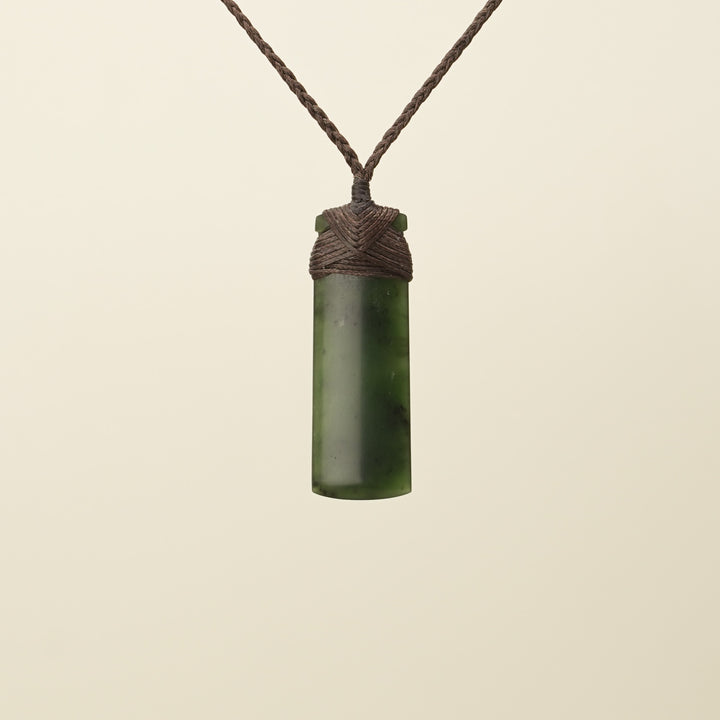 Small Kahurangi Toki Pounamu Pendant