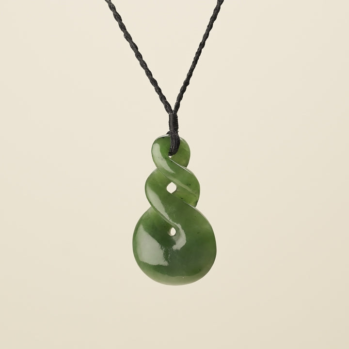Double Pikorua Twist Pounamu – Large