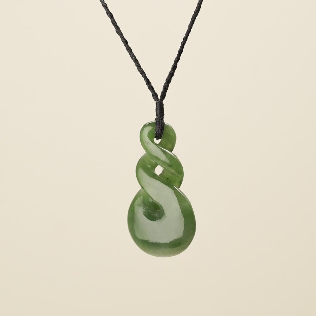 Double Pikorua Twist Pounamu – Large