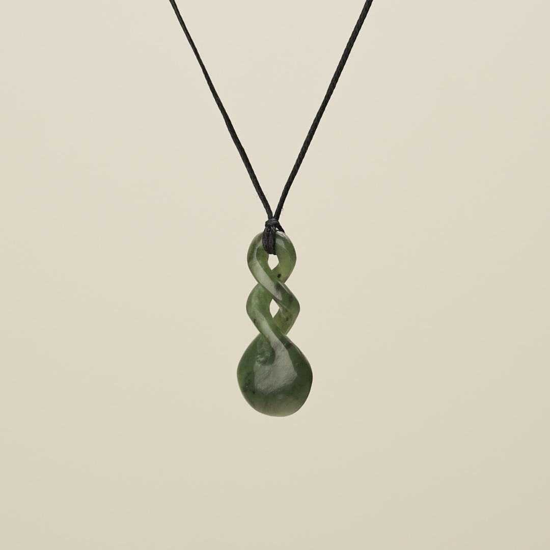 Double Kawakawa Pikorua – Pounamu Medium, Black Binding