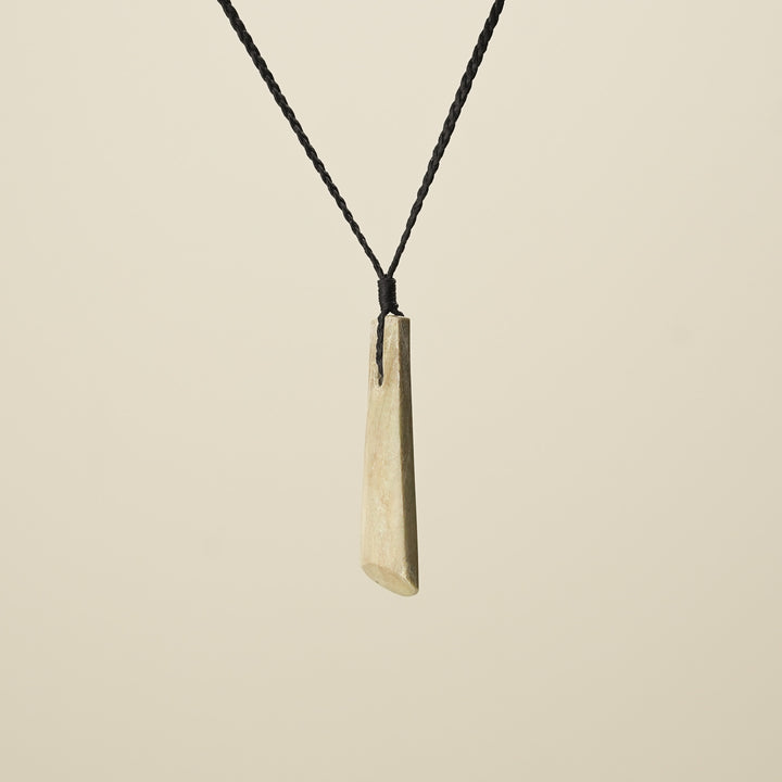 Toki – Raukaraka Pounamu Medium Pendant