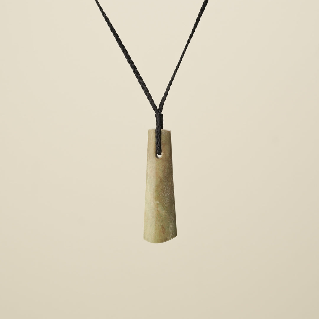 Toki – Raukaraka Pounamu Medium Pendant