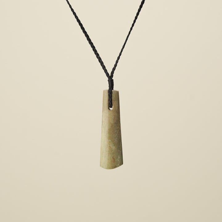 Toki – Raukaraka Pounamu Medium Pendant