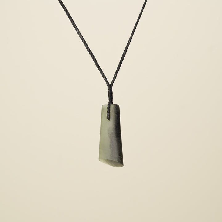 Toki Kōkopu Pounamu Medium Pendant, Black Binding
