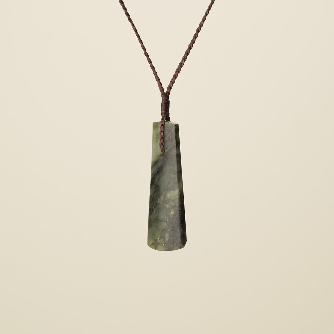 Toki Kōkopu Pounamu Medium Large Pendant, Brown Binding