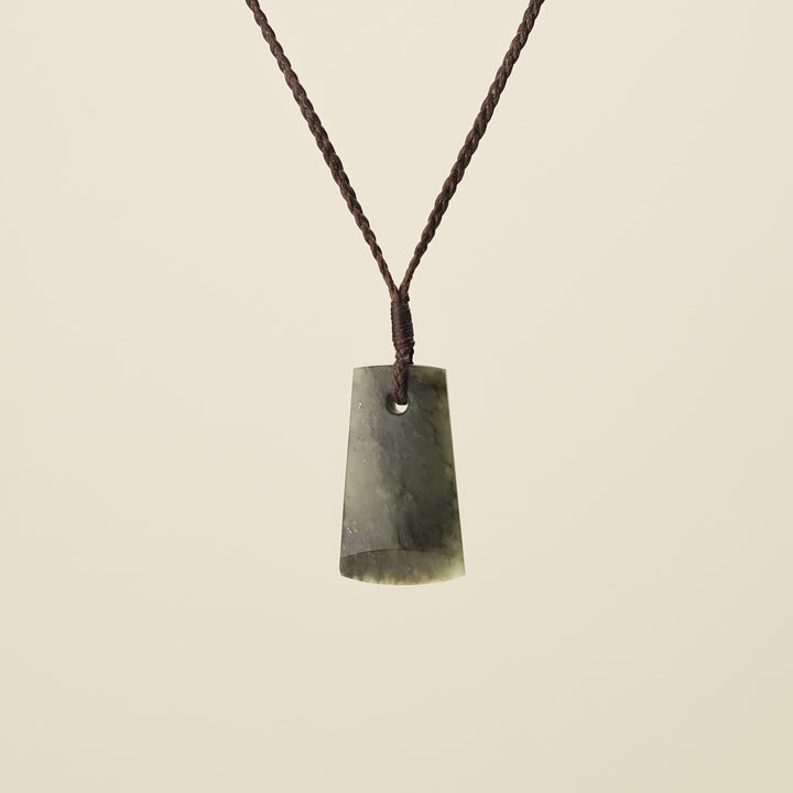 Toki Kōkopu – Pounamu Small Pendant, Brown Binding
