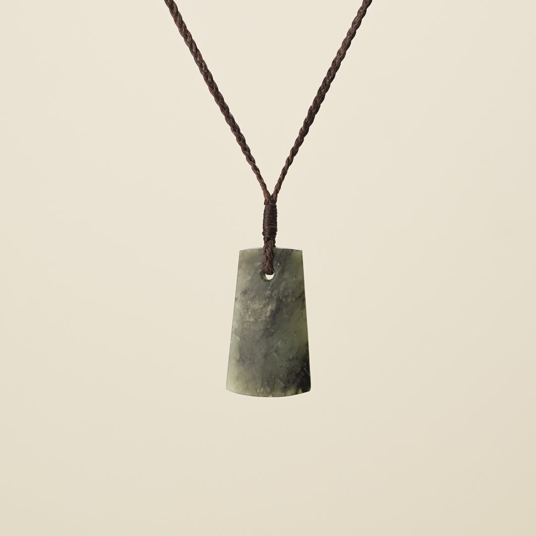 Toki Kōkopu – Pounamu Small Pendant, Brown Binding