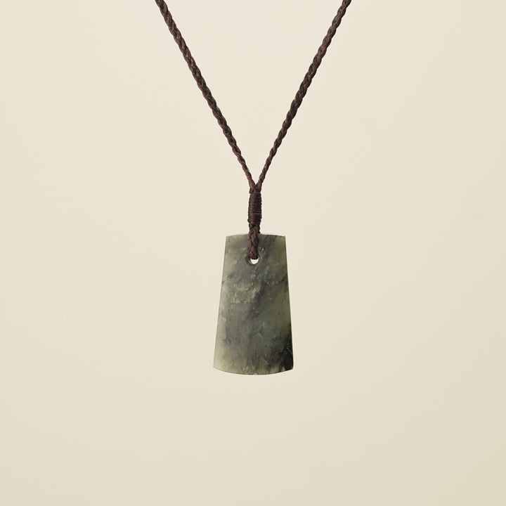 Toki Kōkopu – Pounamu Small Pendant, Brown Binding