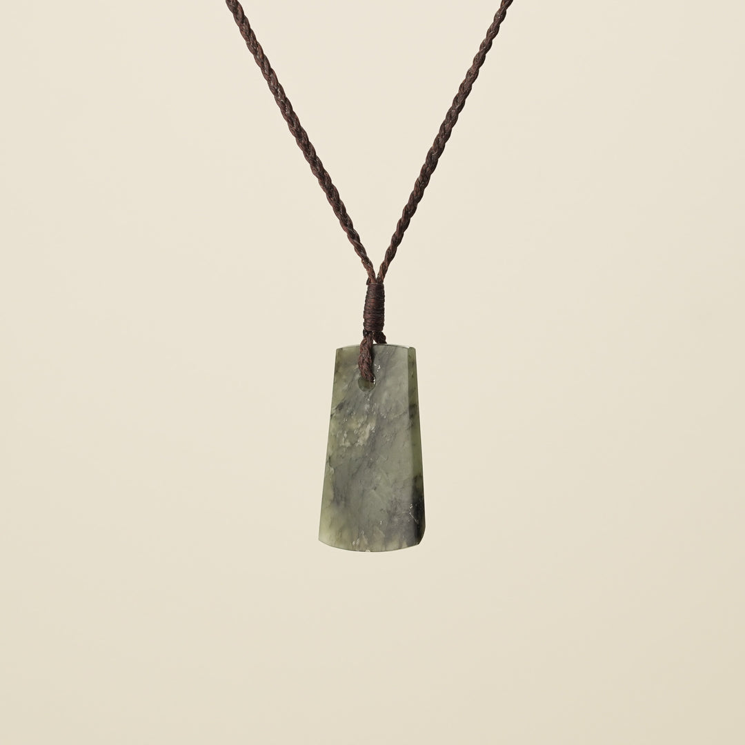 Toki Kōkopu – Pounamu Small Pendant, Brown Binding